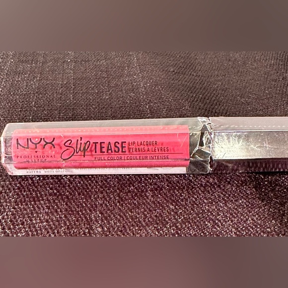 NYX Other - NYX slip tease “ rosy outlook”